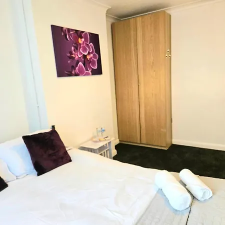 Cosy Room Stay 2 Sutton  Exterior photo