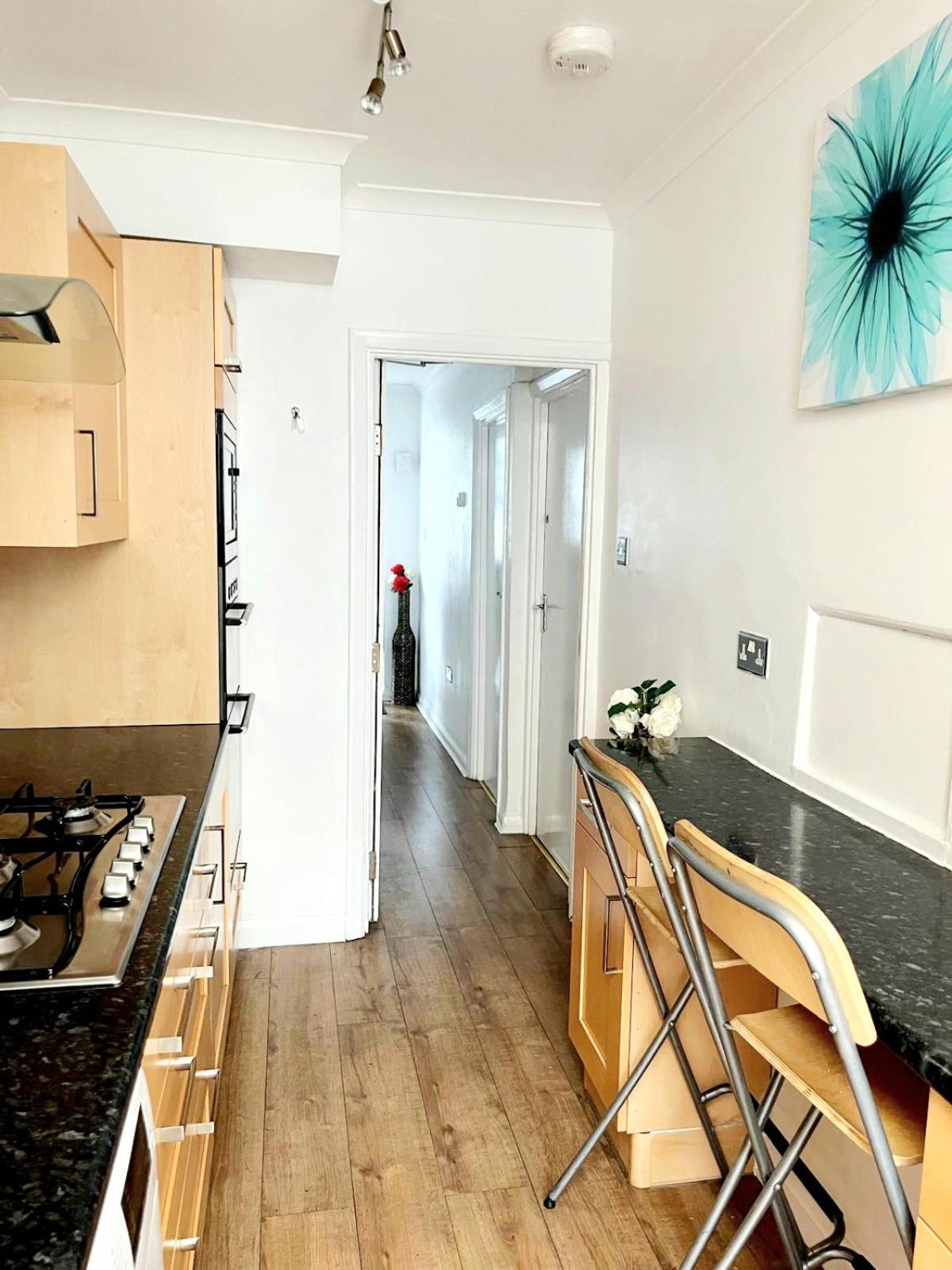 Cosy 2 Sutton (Greater London)